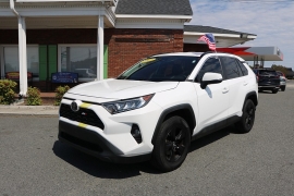 Used 2020  Toyota RAV4 XLE FWD &lpar;Natl&rpar; at Auto Finance Center near Matthews&comma; NC