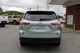 Used 2015 Toyota Highlander 4d SUV FWD XLE at Auto Finance Center near Matthews, NC