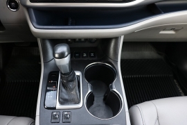 Used 2018  Toyota Highlander V6 AWD &lpar;Natl&rpar; at Auto Finance Center near Matthews&comma; NC