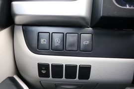 Used 2018  Toyota Highlander V6 FWD &lpar;Natl&rpar; at Auto Finance Center near Matthews&comma; NC