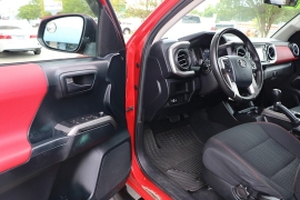 Used 2016  Toyota Tacoma 4WD Double Cab LB V6 AT &lpar;Natl&rpar; at Auto Finance Center near Matthews&comma; NC