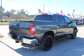 Used 2017  Toyota Tundra 4WD CrewMax 5&period;5' Bed 5&period;7L FFV &lpar;Natl&rpar; at Auto Finance Center near Matthews&comma; NC