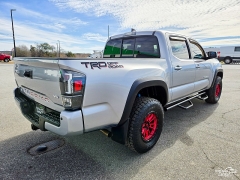 Used 2016  Toyota Tacoma 2WD Double Cab V6 AT &lpar;Natl&rpar; at Auto Finance Center near Matthews&comma; NC