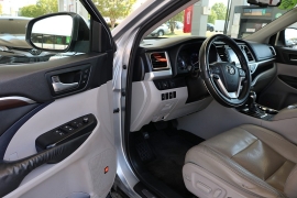 Used 2015  Toyota Highlander AWD 4dr V6 Limited &lpar;Natl&rpar; at Auto Finance Center near Matthews&comma; NC