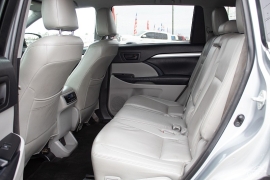 Used 2015  Toyota Highlander FWD 4dr V6 LE &lpar;Natl&rpar; at Auto Finance Center near Matthews&comma; NC