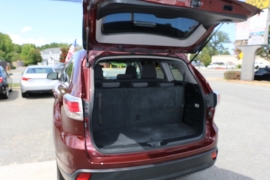 Used 2014 Toyota Highlander 4d SUV FWD LE at Auto Finance Center near Matthews, NC