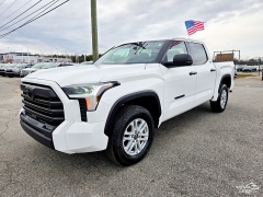 Used 2025  Toyota Tundra 4WD CrewMax 5&period;5' Bed &lpar;Natl&rpar; at Auto Finance Center near Matthews&comma; NC