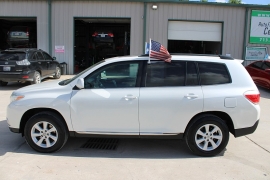 Used 2012 Toyota Highlander FWD 4dr V6 (Natl) at Auto Finance Center near Matthews, NC