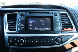 Used 2015  Toyota Highlander 4d SUV FWD LE at Auto Finance Center near Matthews&comma; NC