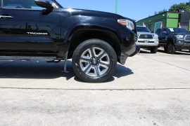 Used 2016  Toyota Tacoma 4WD Double Cab Limited at Auto Finance Center near Matthews&comma; NC