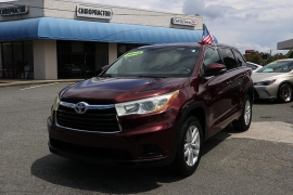 Used 2014 Toyota Highlander 4d SUV FWD LE at Auto Finance Center near Matthews, NC