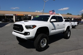 Used 2020  Toyota Tacoma 4WD Double Cab 5' Bed V6 &lpar;Natl&rpar; at Auto Finance Center near Matthews&comma; NC