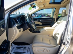 Used 2016  Toyota Highlander FWD 4dr V6 Limited &lpar;Natl&rpar; at Auto Finance Center near Matthews&comma; NC