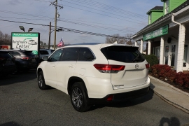 Used 2018  Toyota Highlander V6 AWD &lpar;Natl&rpar; at Auto Finance Center near Matthews&comma; NC