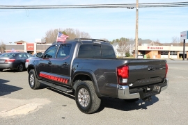 Used 2018  Toyota Tacoma Double Cab 5' Bed V6 4x2 AT &lpar;Natl&rpar; at Auto Finance Center near Matthews&comma; NC