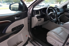Used 2016  Toyota Highlander FWD 4dr V6 Limited &lpar;Natl&rpar; at Auto Finance Center near Matthews&comma; NC