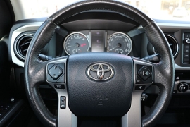 Used 2017  Toyota Tacoma Double Cab 5' Bed V6 4x2 AT &lpar;Natl&rpar; at Auto Finance Center near Matthews&comma; NC