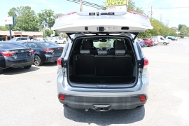 Used 2019  Toyota Highlander V6 FWD &lpar;Natl&rpar; at Auto Finance Center near Matthews&comma; NC