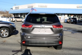 Used 2018  Toyota Highlander 4d SUV FWD LE at Auto Finance Center near Matthews&comma; NC