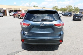 Used 2015  Toyota Highlander 4d SUV FWD XLE at Auto Finance Center near Matthews&comma; NC