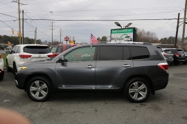 Used 2013  Toyota Highlander 4d SUV AWD Limited at Auto Finance Center near Matthews&comma; NC