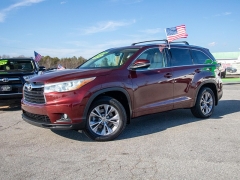 Used 2015  Toyota Highlander 4d SUV AWD XLE at Auto Finance Center near Matthews&comma; NC