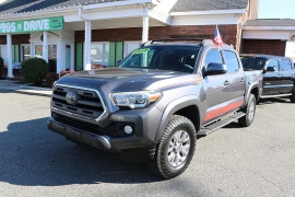 Used 2018  Toyota Tacoma Double Cab 5' Bed V6 4x2 AT &lpar;Natl&rpar; at Auto Finance Center near Matthews&comma; NC