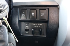 Used 2017  Toyota Tundra 2WD CrewMax 5&period;5' Bed 5&period;7L FFV &lpar;Natl&rpar; at Auto Finance Center near Matthews&comma; NC