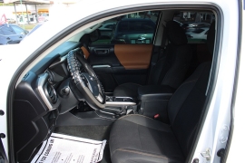 Used 2019  Toyota Tacoma 4WD Double Cab 5' Bed V6 &lpar;Natl&rpar; at Auto Finance Center near Matthews&comma; NC