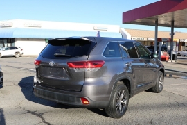 Used 2018  Toyota Highlander 4d SUV FWD LE at Auto Finance Center near Matthews&comma; NC