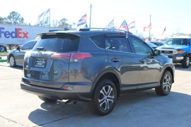 Used 2018  Toyota RAV4 LE FWD &lpar;Natl&rpar; at Auto Finance Center near Matthews&comma; NC