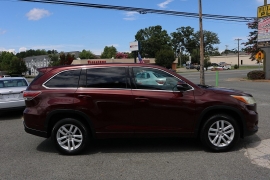 Used 2014 Toyota Highlander 4d SUV FWD LE at Auto Finance Center near Matthews, NC