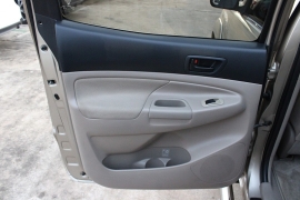 Used 2005  Toyota Tacoma 2WD D-Cab PreRunner V6 at Auto Finance Center near Matthews&comma; NC