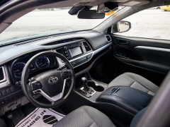 Used 2019 Toyota Highlander LE V6 AWD (Natl) at Auto Finance Center near Matthews, NC