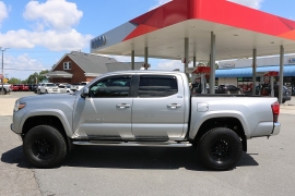 Used 2019  Toyota Tacoma 2WD Double Cab 5' Bed V6 AT &lpar;Natl&rpar; at Auto Finance Center near Matthews&comma; NC