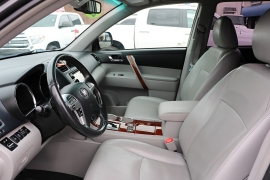 Used 2013  Toyota Highlander 4d SUV AWD Limited at Auto Finance Center near Matthews&comma; NC