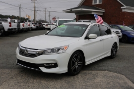 Used 2017  Honda Accord Sedan 4d Sport SE CVT at Auto Finance Center near Matthews&comma; NC