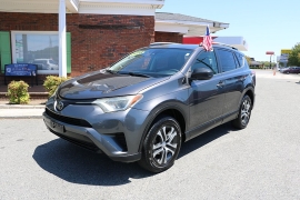 Used 2018  Toyota RAV4 LE FWD &lpar;Natl&rpar; at Auto Finance Center near Matthews&comma; NC