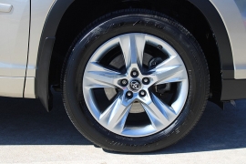 Used 2016  Toyota Highlander AWD 4dr V6 Limited &lpar;Natl&rpar; at Auto Finance Center near Matthews&comma; NC