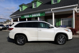 Used 2018  Toyota Highlander V6 AWD &lpar;Natl&rpar; at Auto Finance Center near Matthews&comma; NC