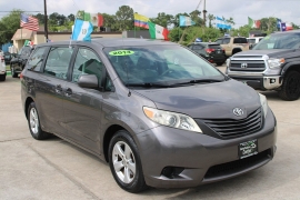 Used 2013 Toyota Sienna 4d Wagon L at Auto Finance Center near Matthews, NC