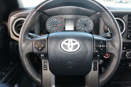 Used 2020  Toyota Tacoma 4WD Double Cab 5' Bed V6 &lpar;Natl&rpar; at Auto Finance Center near Matthews&comma; NC