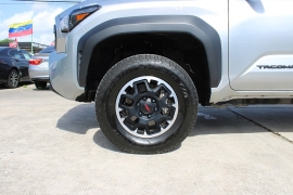 Used 2024  Toyota Tacoma 4WD Double Cab Bed &lpar;Natl&rpar; at Auto Finance Center near Matthews&comma; NC