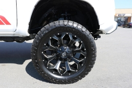 Used 2017  Toyota Tacoma Double Cab 5' Bed V6 4x2 AT &lpar;Natl&rpar; at Auto Finance Center near Matthews&comma; NC