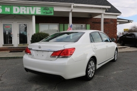 Used 2011  Toyota Avalon 4dr Sdn &lpar;Natl&rpar; at Auto Finance Center near Matthews&comma; NC