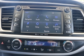 Used 2019  Toyota Highlander V6 FWD &lpar;Natl&rpar; at Auto Finance Center near Matthews&comma; NC