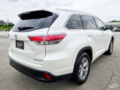 Used 2015  Toyota Highlander 4d SUV AWD XLE at Auto Finance Center near Matthews&comma; NC