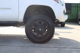 Used 2019  Toyota Tacoma 4WD Double Cab 5' Bed V6 &lpar;Natl&rpar; at Auto Finance Center near Matthews&comma; NC