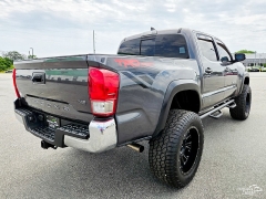Used 2017  Toyota Tacoma Double Cab 5' Bed V6 4x4 &lpar;Natl&rpar; at Auto Finance Center near Matthews&comma; NC