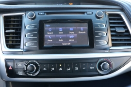 Used 2018  Toyota Highlander 4d SUV FWD LE at Auto Finance Center near Matthews&comma; NC